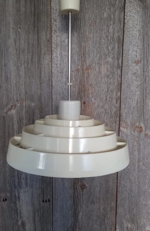 Another image of Space Age lamp